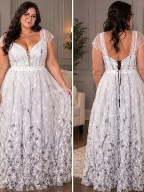 chic dress